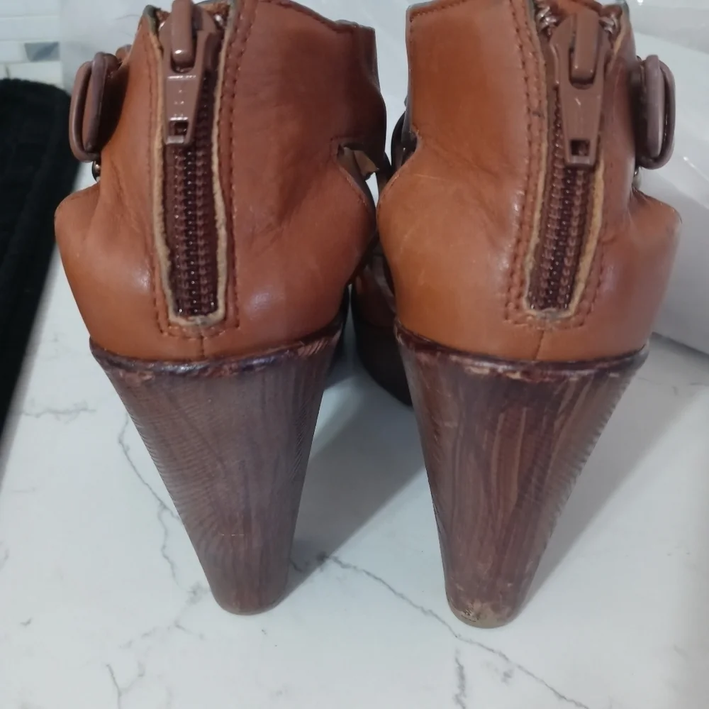 Sofft Ohana Wooden Platform camel Genuine Leather peep toe Heels 7.5